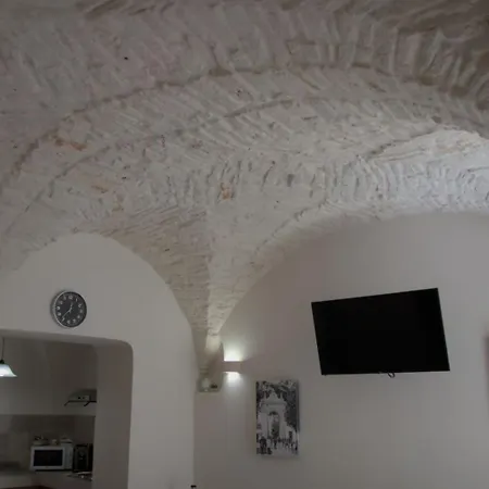 Conte Ugolino 71 Martina Franca